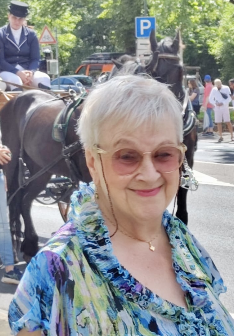 Angelika Liedhegener 